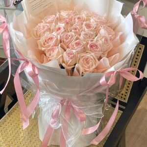11. Lychee rose Bouquet