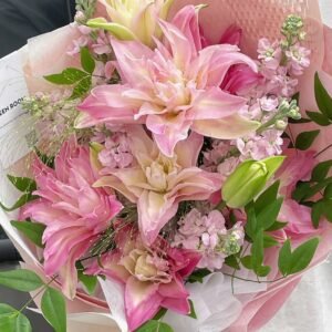 26. Rose Lily Bouquet