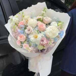 15. Hydrangea Mix Flower Bouquet