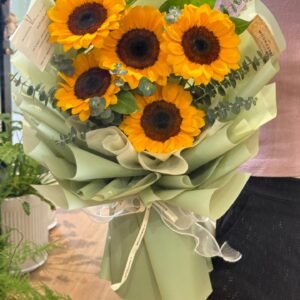 16. Sunflower Bouquet